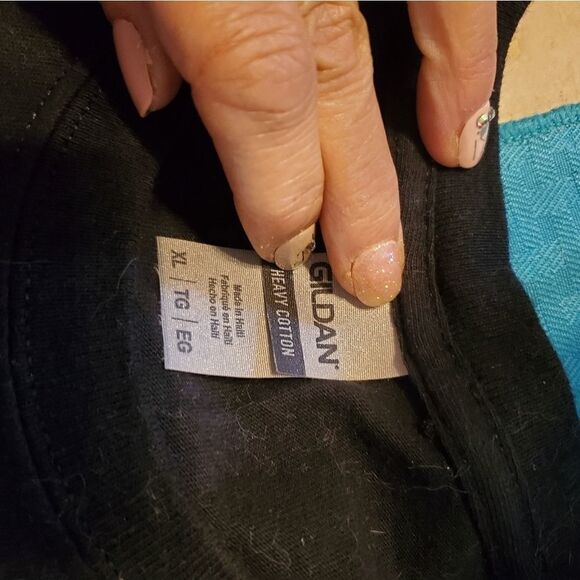 GILDAN black 🖤 graphic t-shirt sz xl - Picture 5 of 7